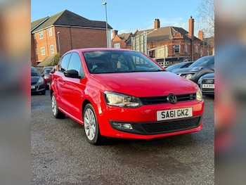 Used Volkswagen Polo 2011 for sale - 77170671: Photo