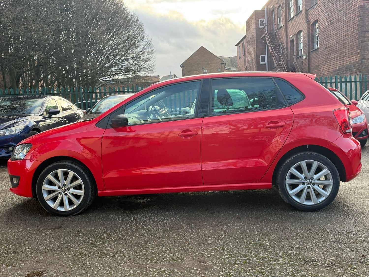 Used Volkswagen Polo 2011 for sale - 77170671: Photo 7