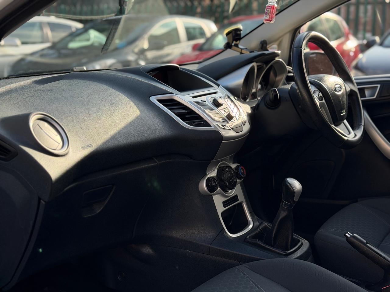 Used Ford Fiesta 2012 for sale - 77440269: Photo 27