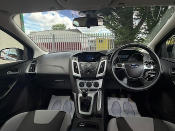 Used Ford Focus 2011 for sale - 78797210: Photo