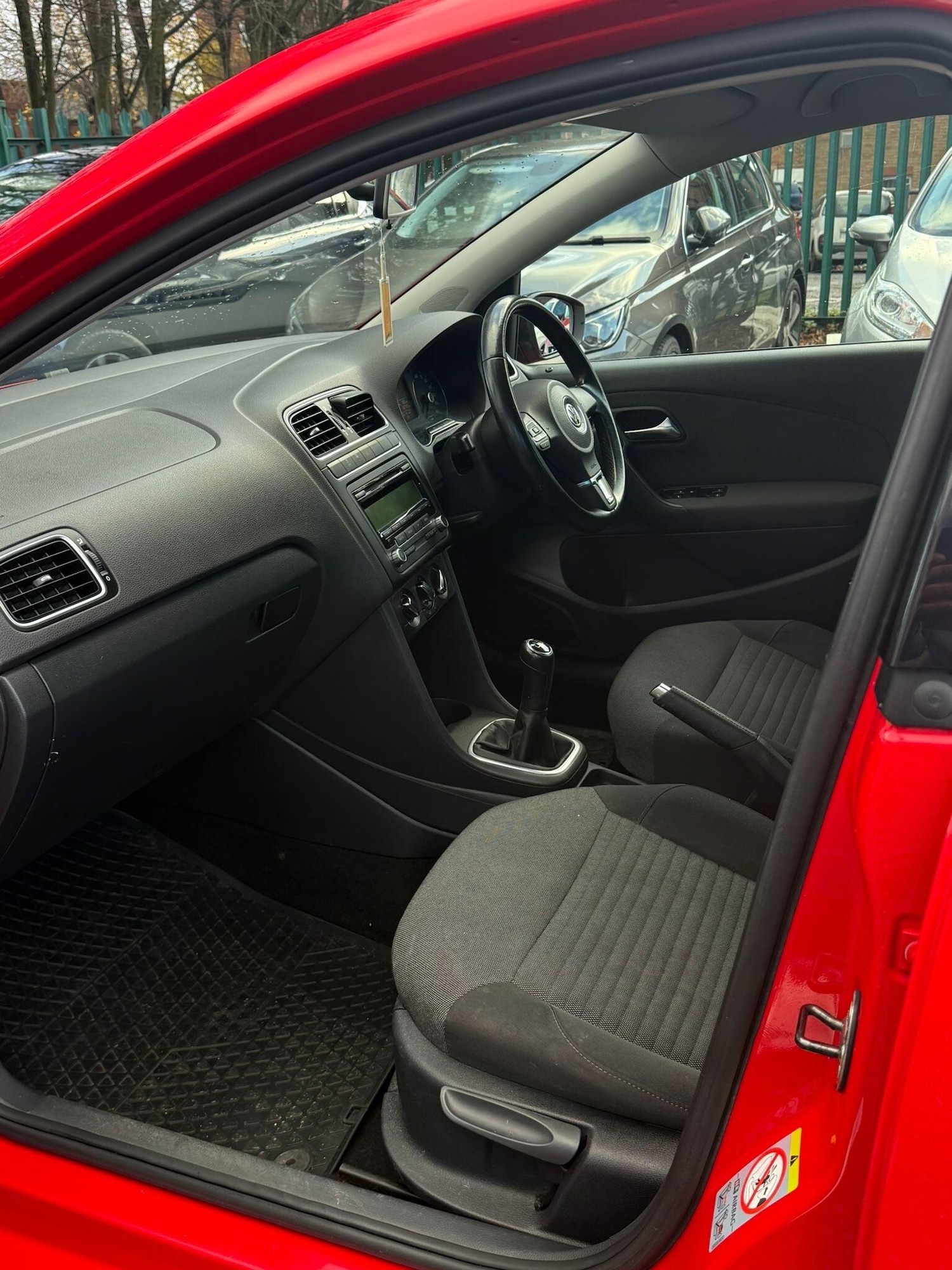 Used Volkswagen Polo 2011 for sale - 78184478: Photo 24