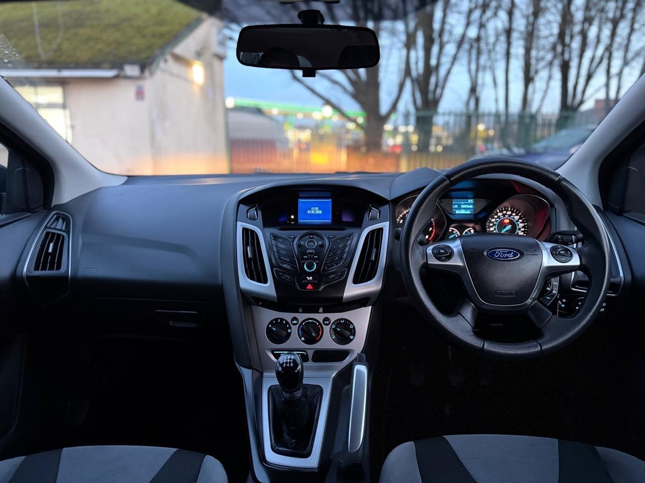 Used Ford Focus 2011 for sale - 77170666: Photo 2