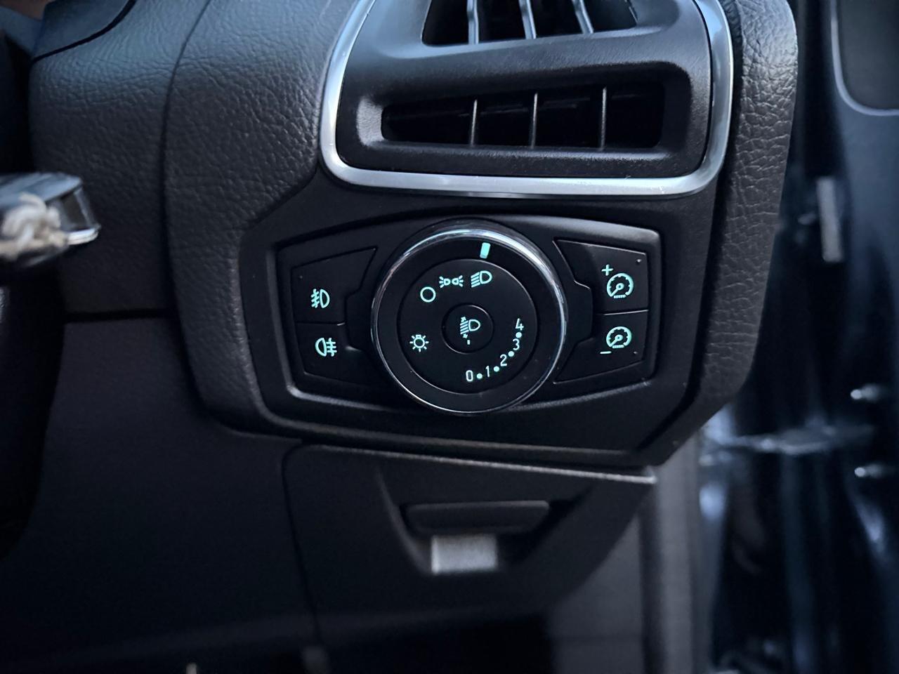 Used Ford Focus 2011 for sale - 77170666: Photo 24