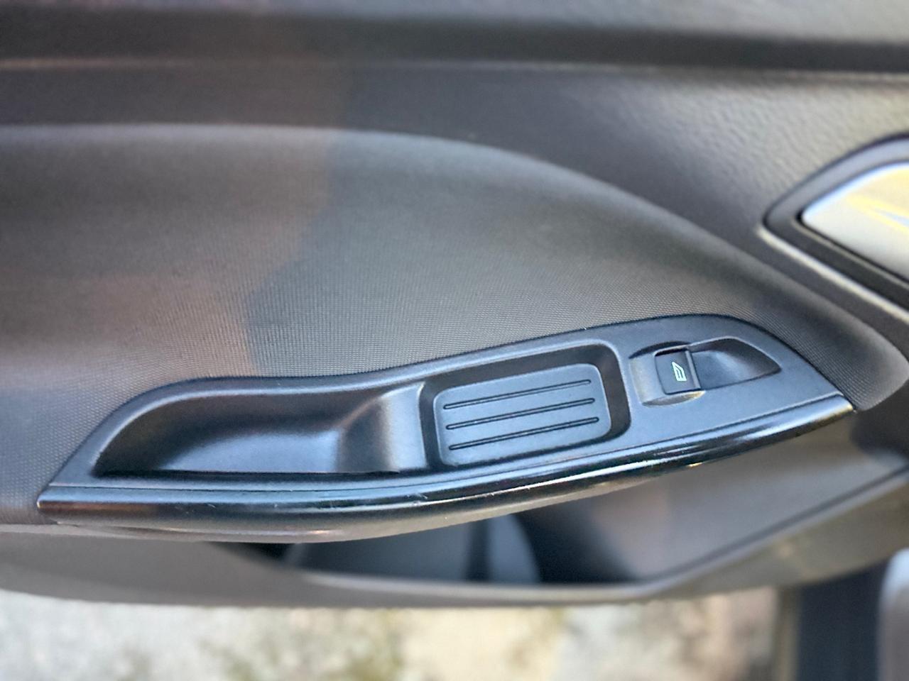 Used Ford Focus 2011 for sale - 77170666: Photo 26