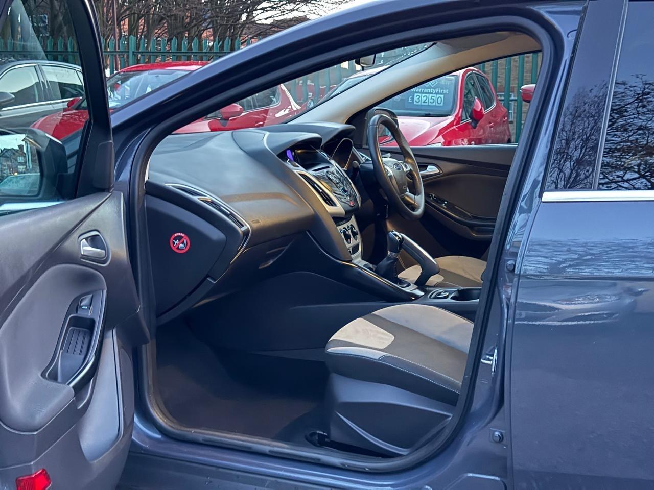 Used Ford Focus 2011 for sale - 77170666: Photo 32