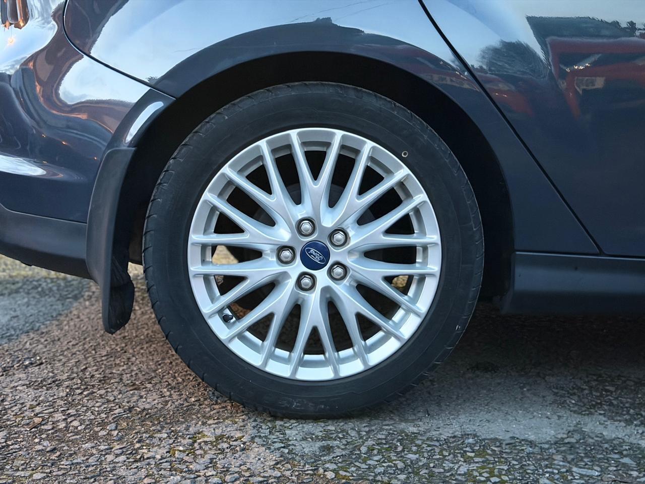 Used Ford Focus 2011 for sale - 77170666: Photo 35