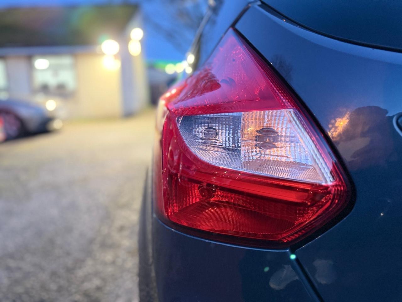 Used Ford Focus 2011 for sale - 77170666: Photo 39