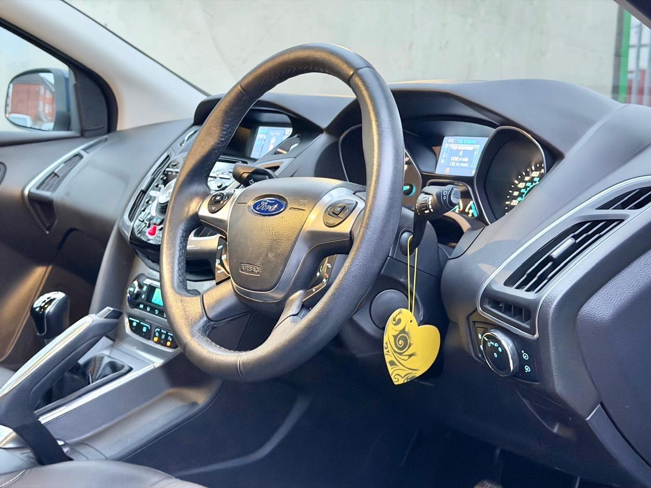 Used Ford Focus for sale - 77599106: Photo 29