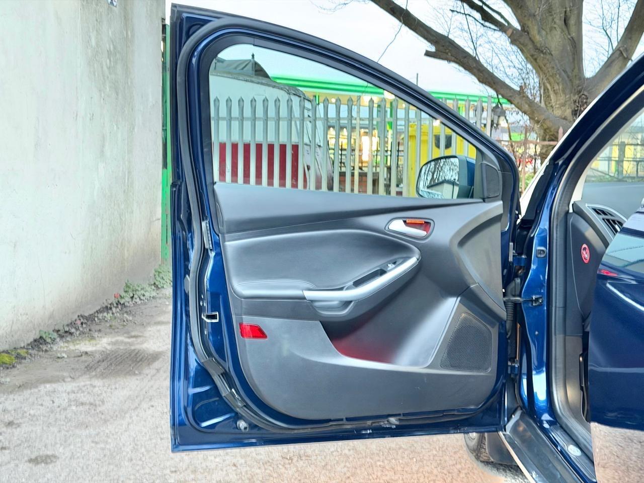 Used Ford Focus for sale - 77599106: Photo 51