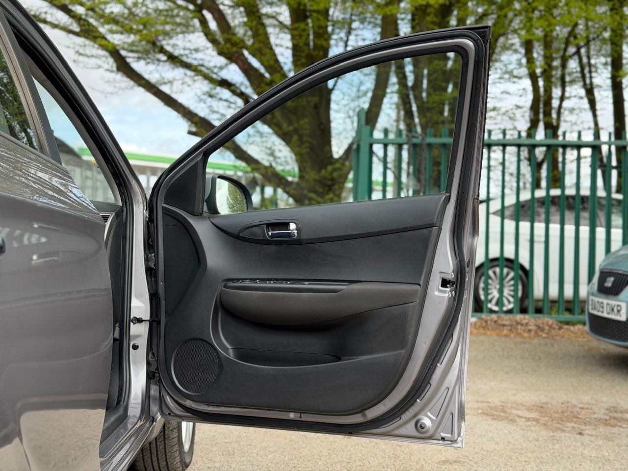 Used Hyundai i20 2014 for sale - 78185406: Photo 46