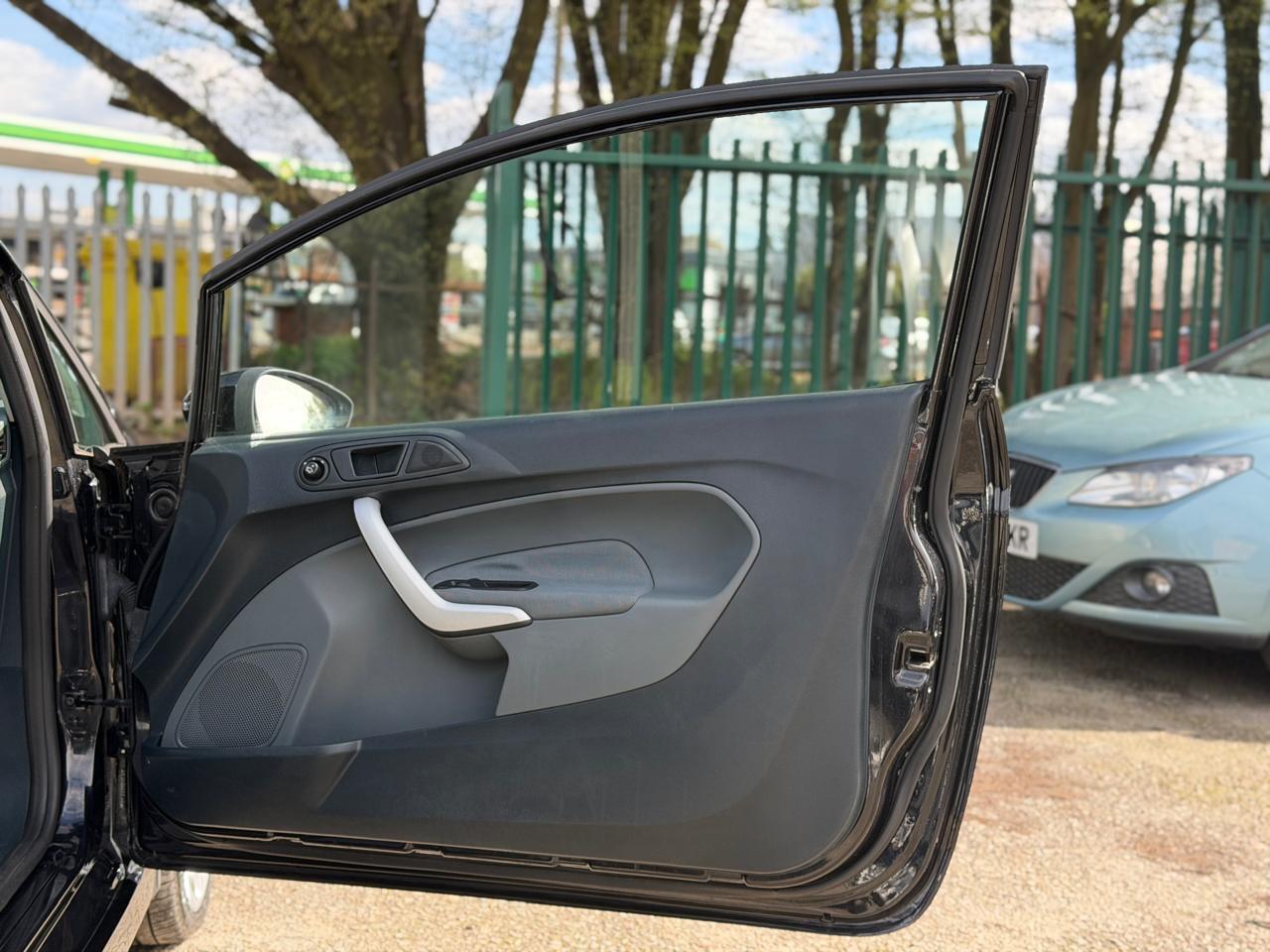 Used Ford Fiesta 2009 for sale - 78184260: Photo 25