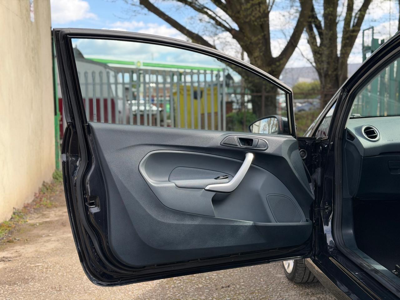 Used Ford Fiesta 2009 for sale - 78184260: Photo 30