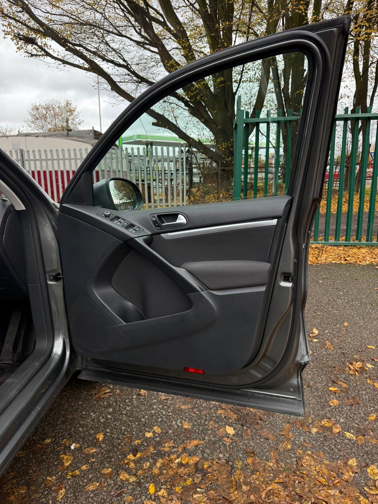 Used Volkswagen Tiguan 2014 for sale - 77170677: Photo 41