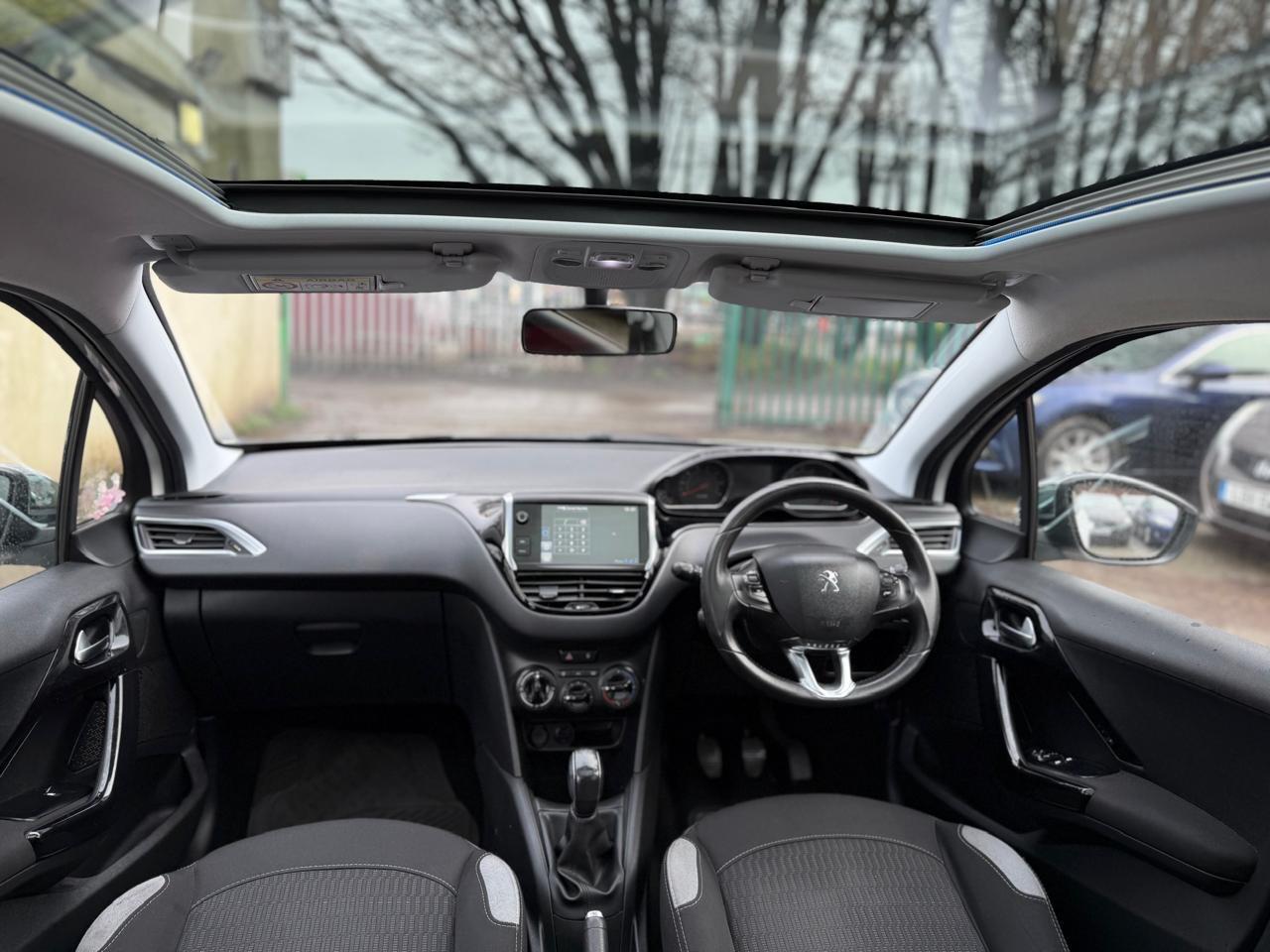 Used Peugeot 208 2014 for sale - 77278542: Photo 12