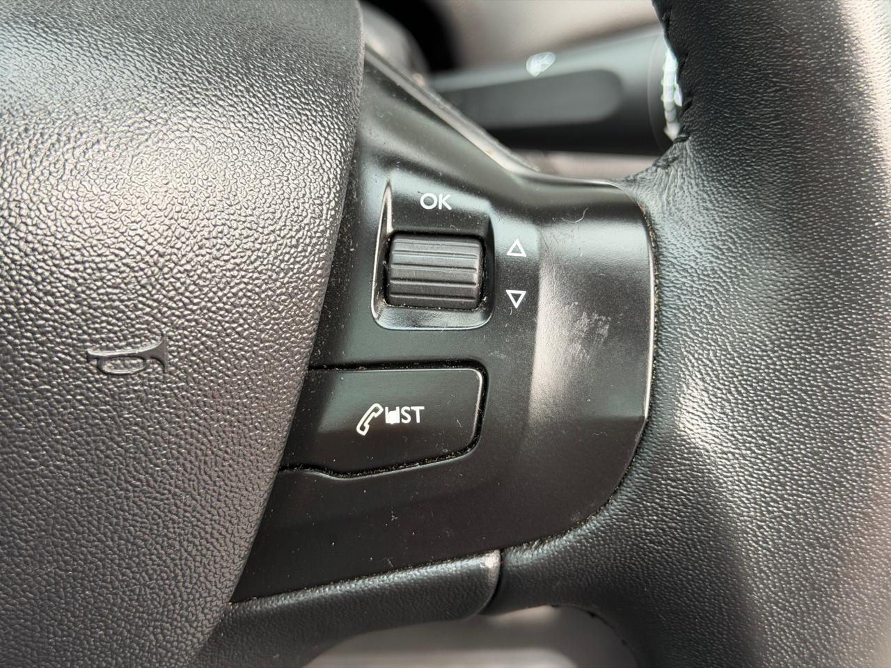 Used Peugeot 208 2014 for sale - 77278542: Photo 23