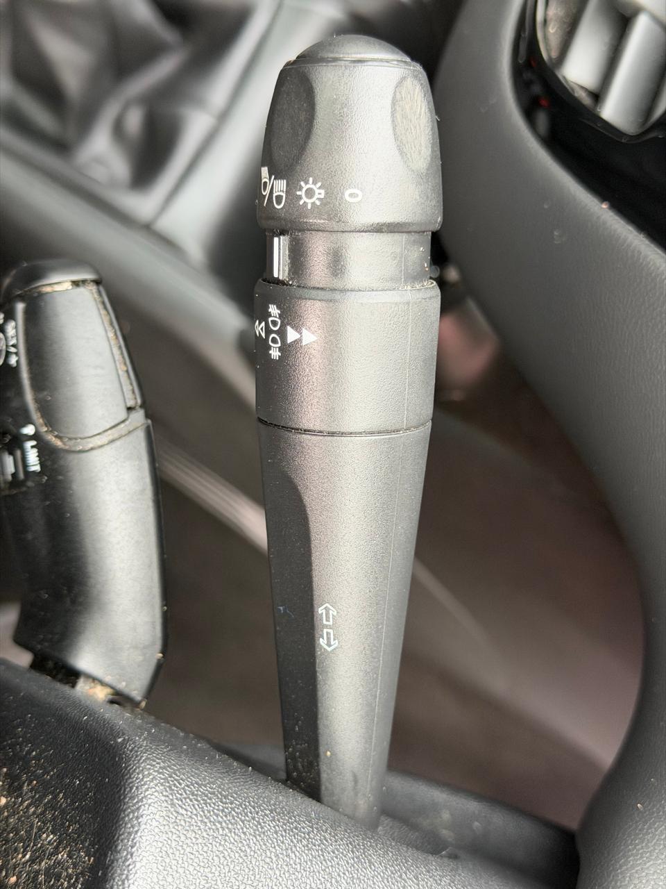 Used Peugeot 208 2014 for sale - 77278542: Photo 25