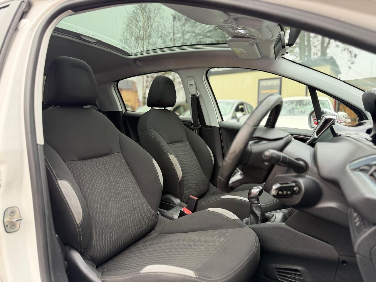 Used Peugeot 208 2014 for sale - 77278542: Photo 30