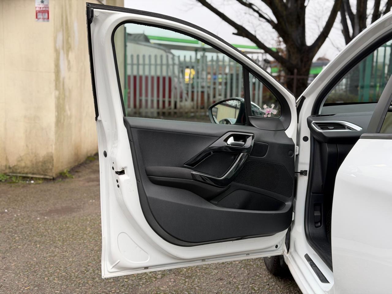 Used Peugeot 208 2014 for sale - 77278542: Photo 51