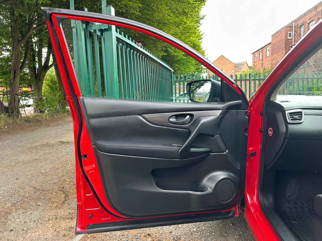 Used Nissan Qashqai 2014 for sale - 77170688: Photo 37