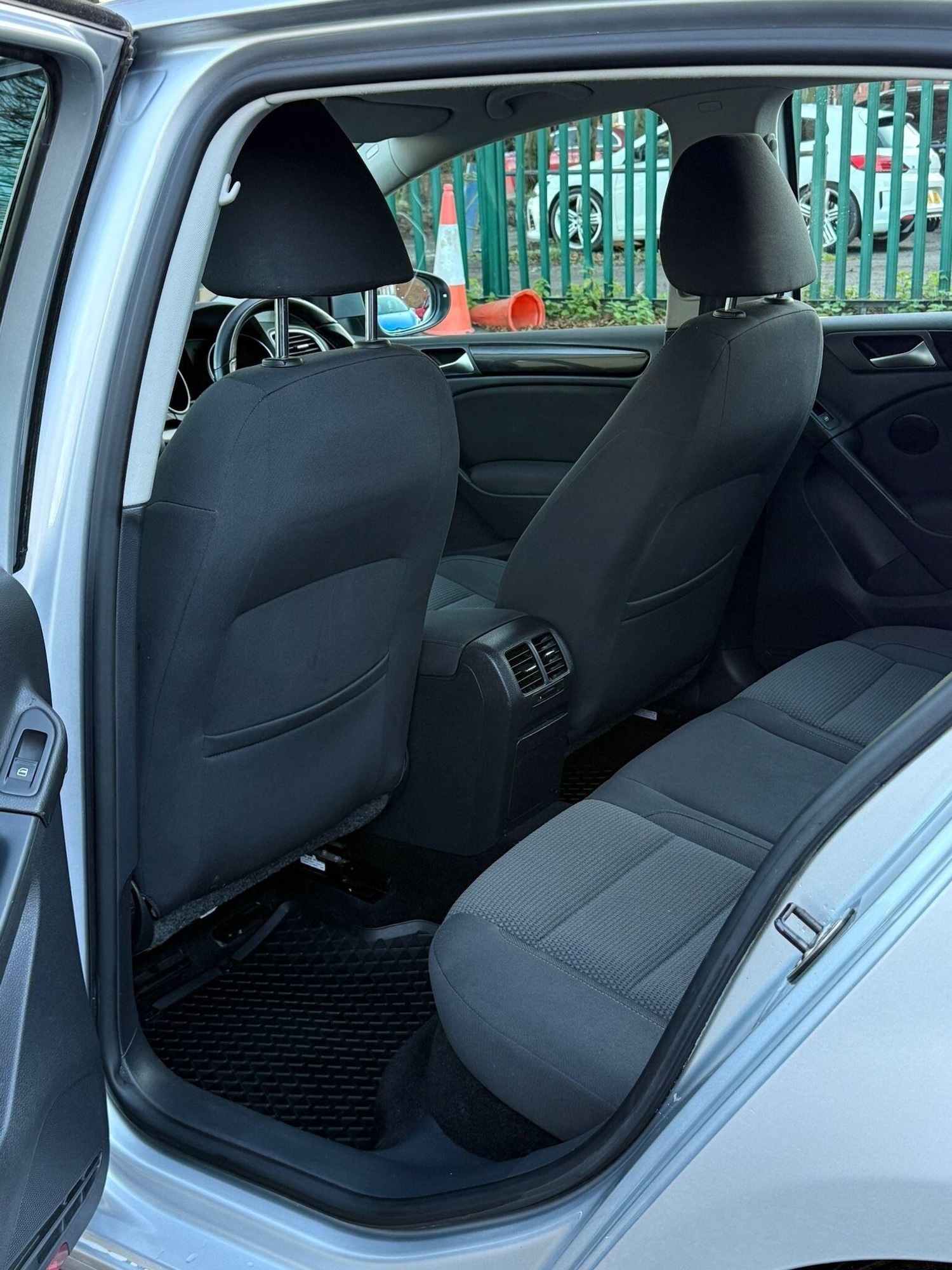 Used Volkswagen Golf for sale - 77854127: Photo 27