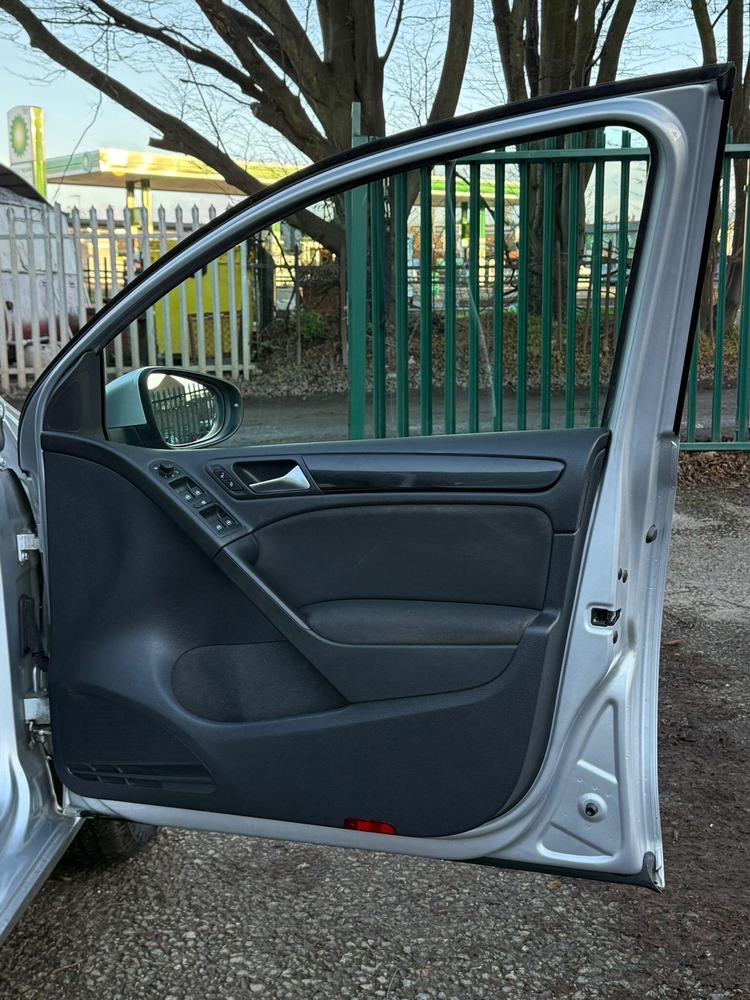 Used Volkswagen Golf for sale - 77854127: Photo 32