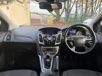 Used Ford Focus 2014 for sale - 77170670: Photo