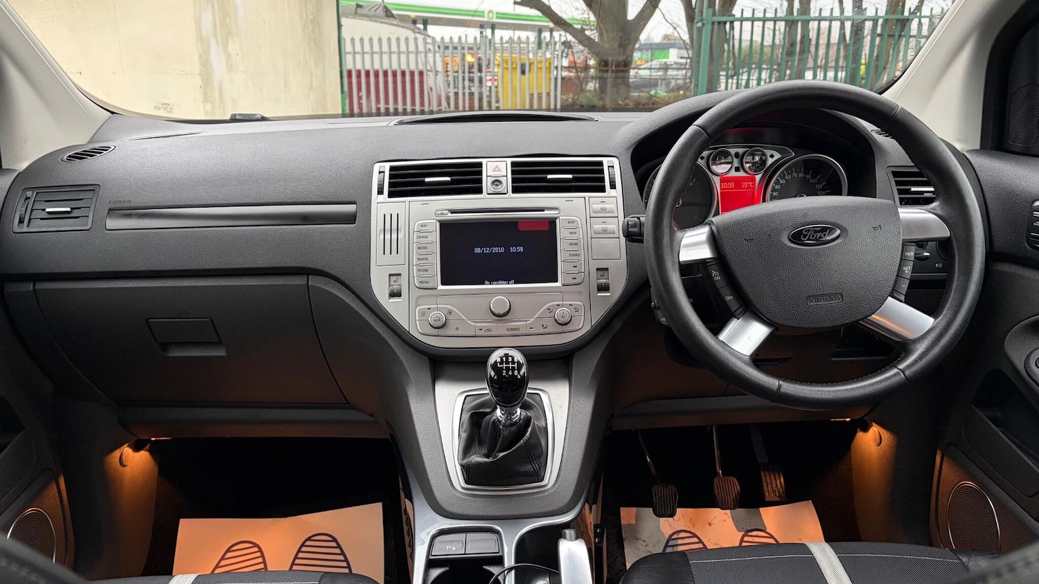 Used Ford Kuga 2011 for sale - 77291383: Photo 2