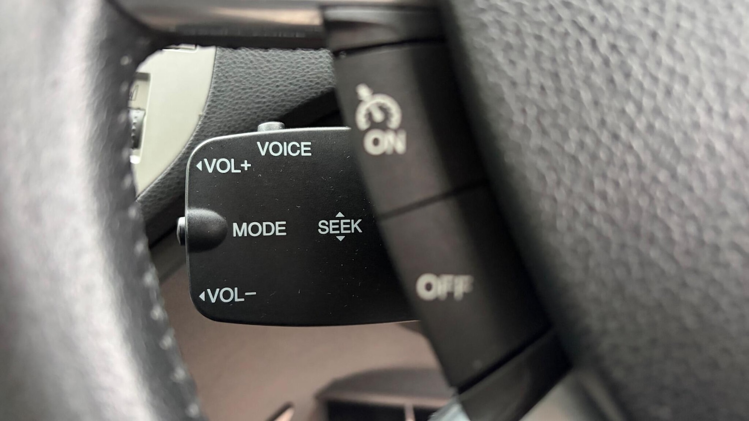 Used Ford Kuga 2011 for sale - 77291383: Photo 23