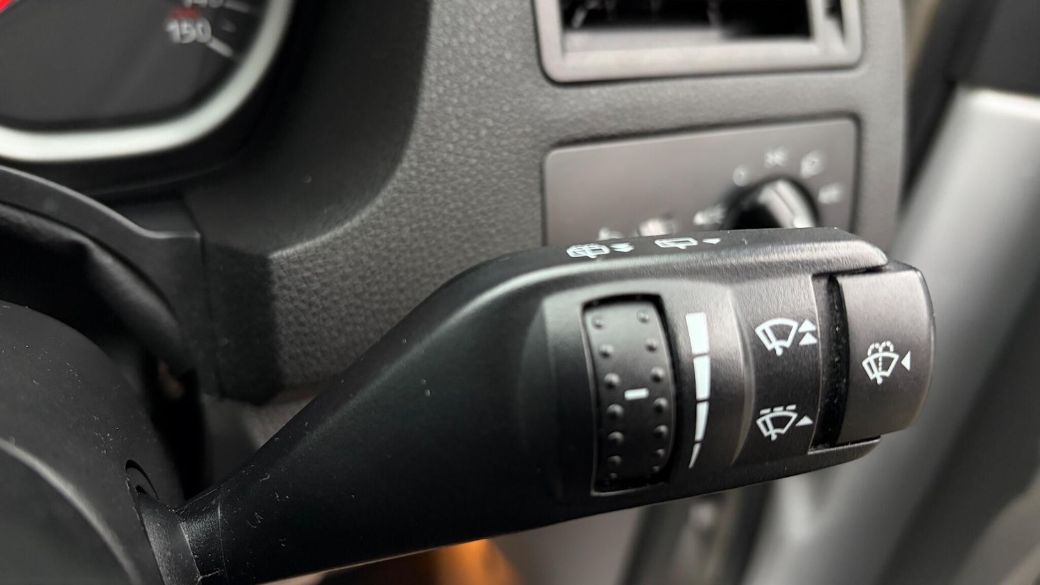 Used Ford Kuga 2011 for sale - 77291383: Photo 25