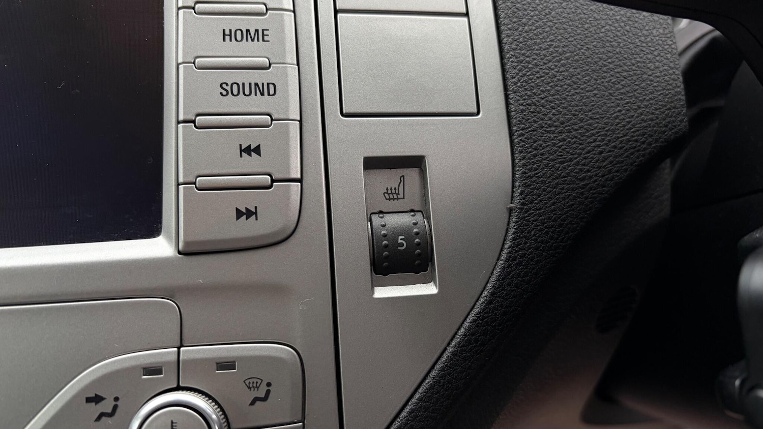 Used Ford Kuga 2011 for sale - 77291383: Photo 29