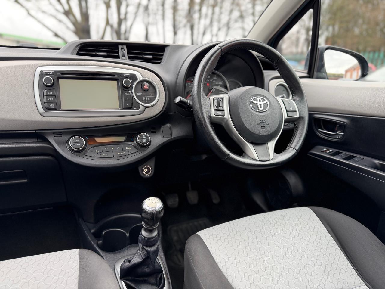 Used Toyota Yaris 2013 for sale - 77358940: Photo 11