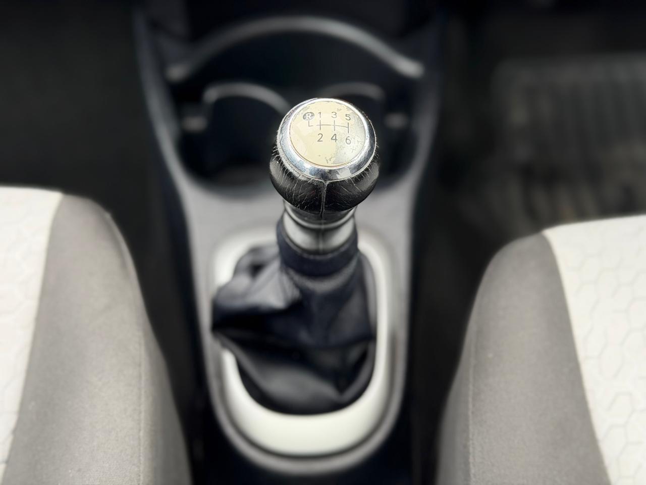 Used Toyota Yaris 2013 for sale - 77358940: Photo 16