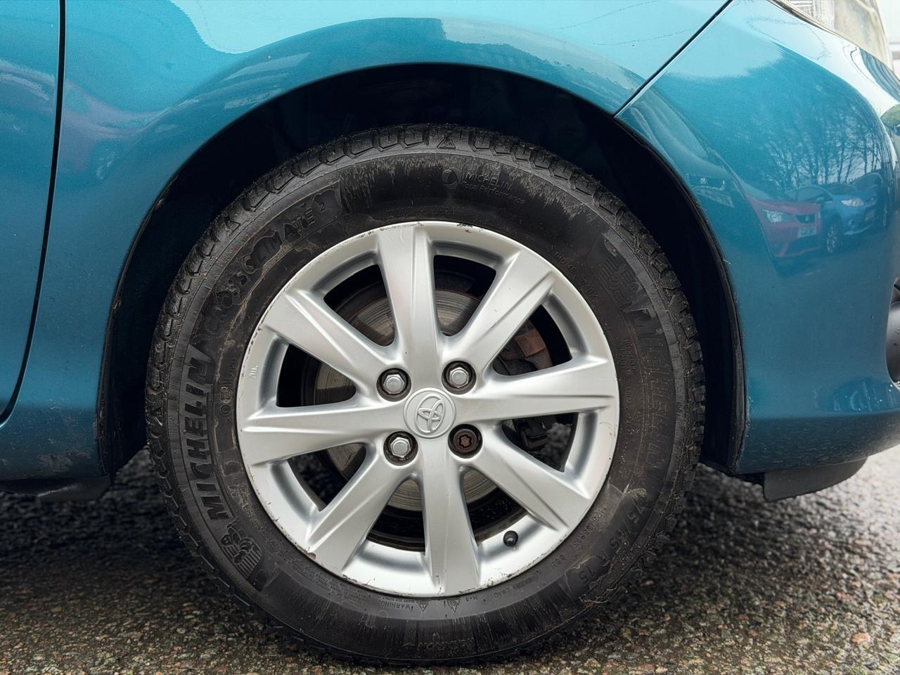 Used Toyota Yaris 2013 for sale - 77358940: Photo 32