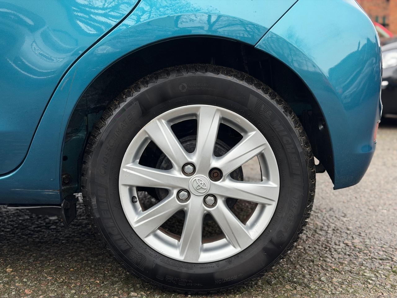 Used Toyota Yaris 2013 for sale - 77358940: Photo 34