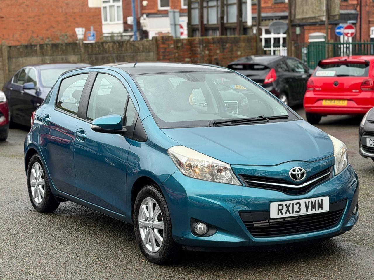 Used Toyota Yaris 2013 for sale - 77358940: Photo 4