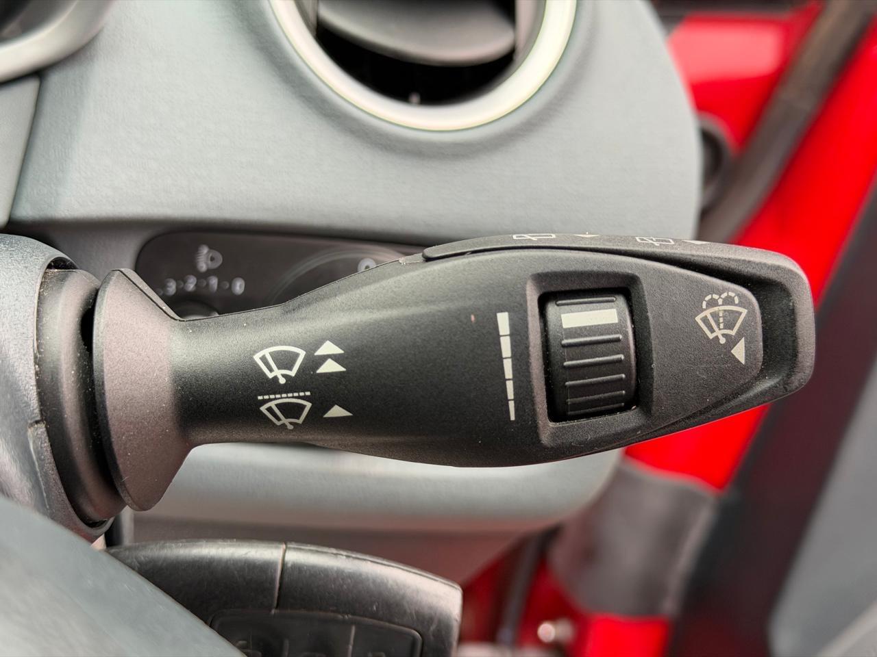 Used Ford Fiesta 2010 for sale - 77170665: Photo 21