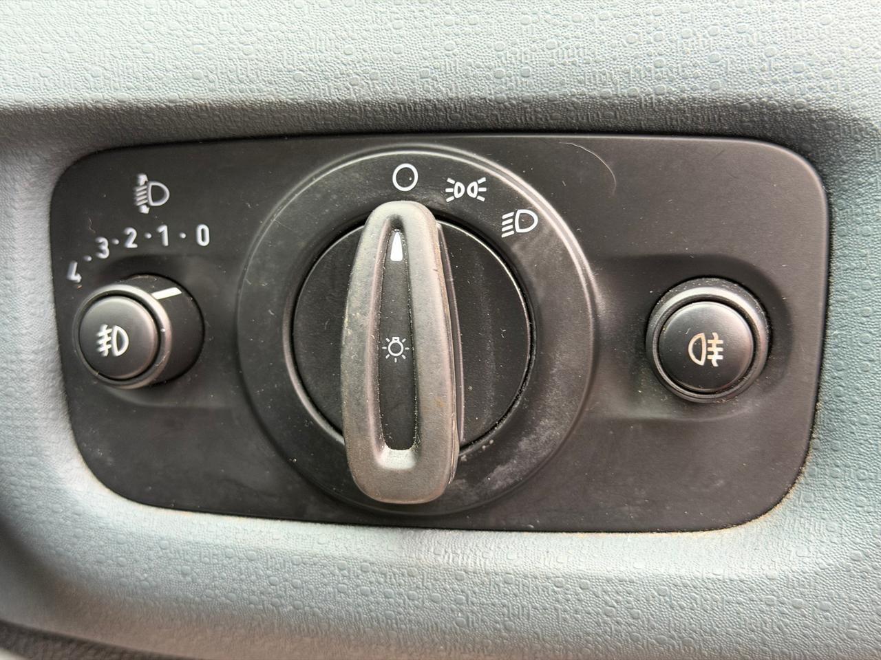 Used Ford Fiesta 2010 for sale - 77170665: Photo 22