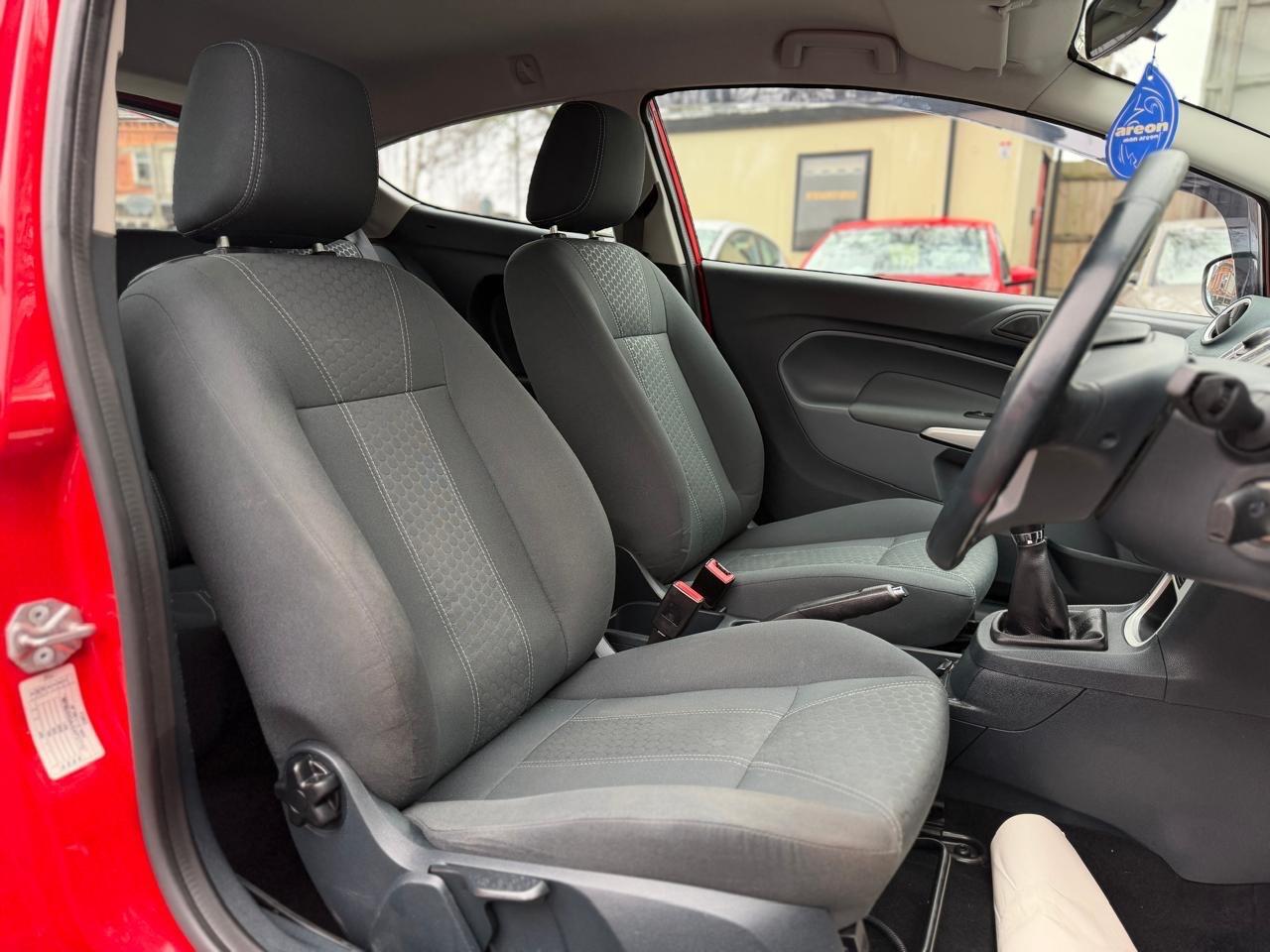 Used Ford Fiesta 2010 for sale - 77170665: Photo 27