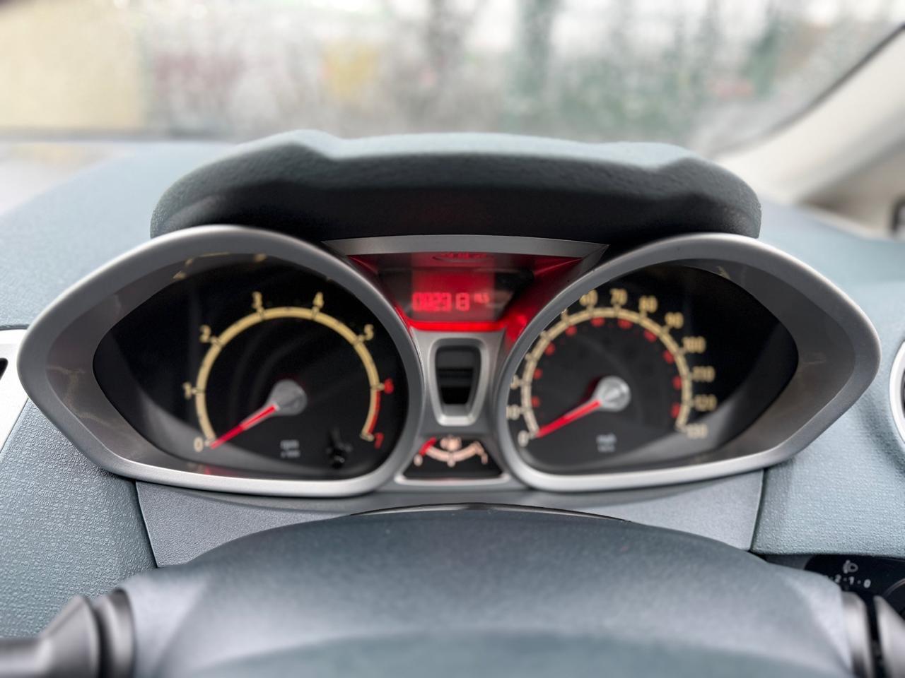 Used Ford Fiesta 2010 for sale - 77550306: Photo 13