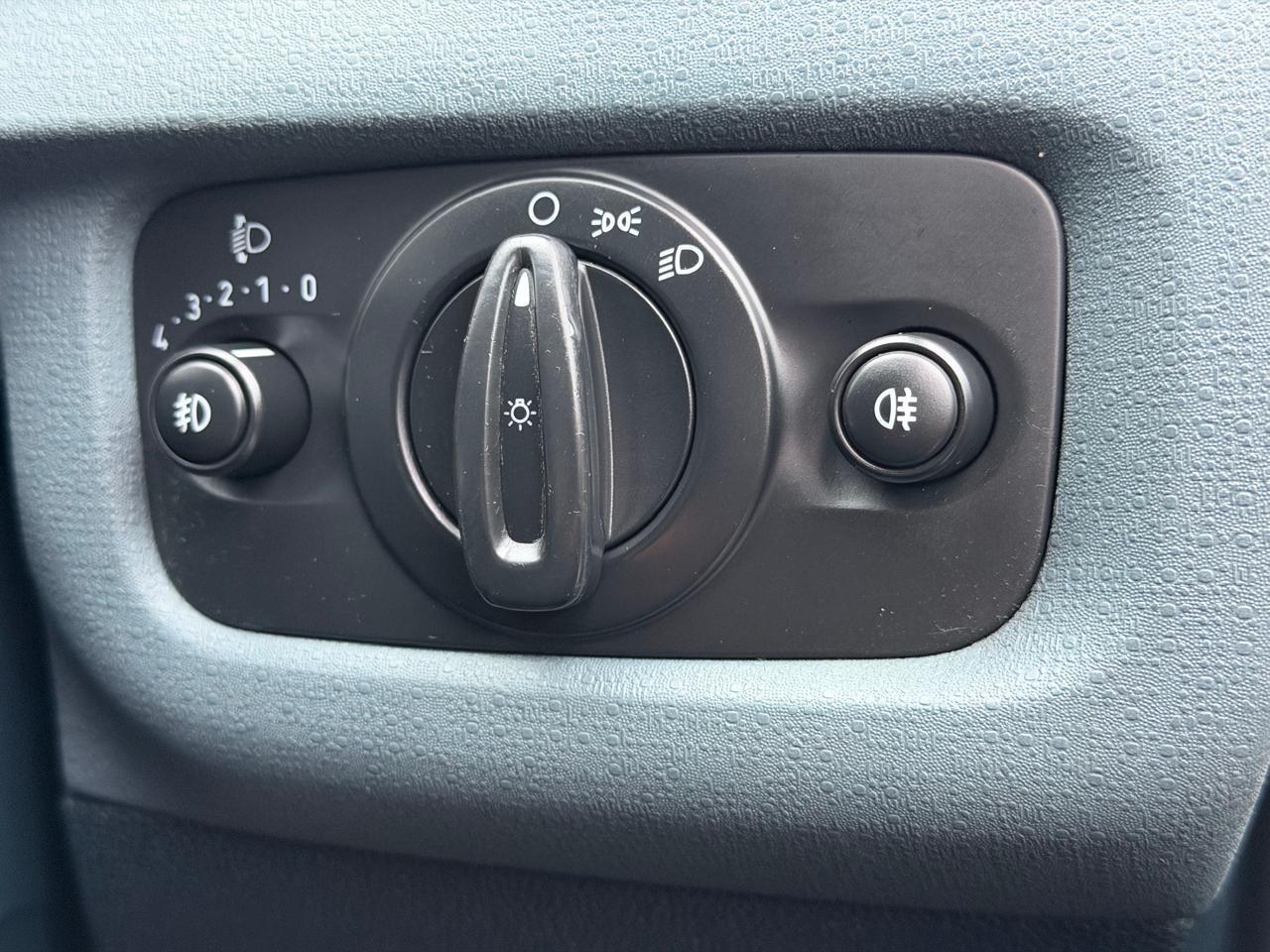 Used Ford Fiesta 2010 for sale - 77550306: Photo 21