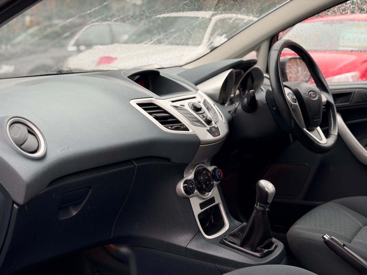 Used Ford Fiesta 2010 for sale - 77550306: Photo 26