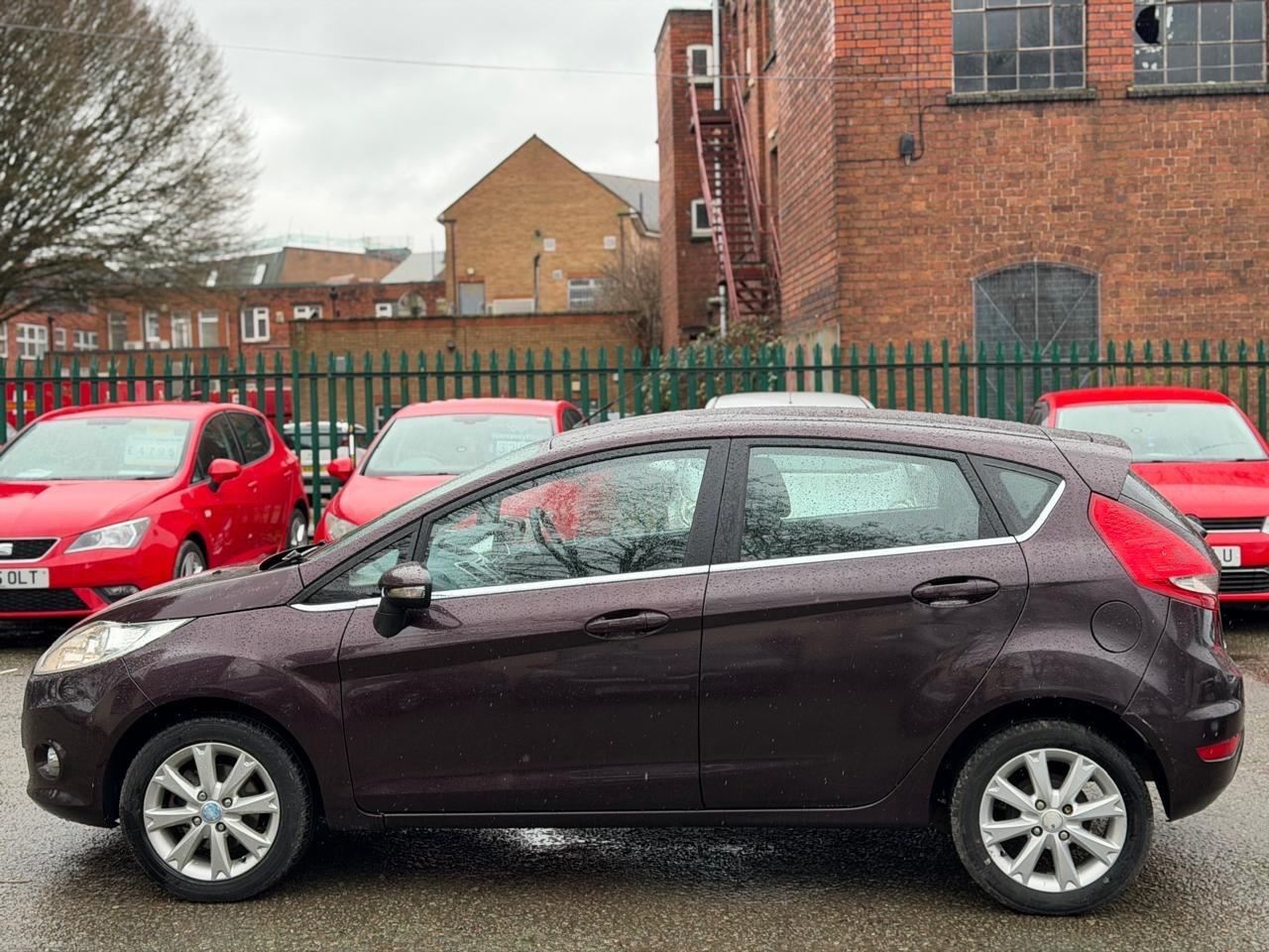 Used Ford Fiesta 2010 for sale - 77550306: Photo 7