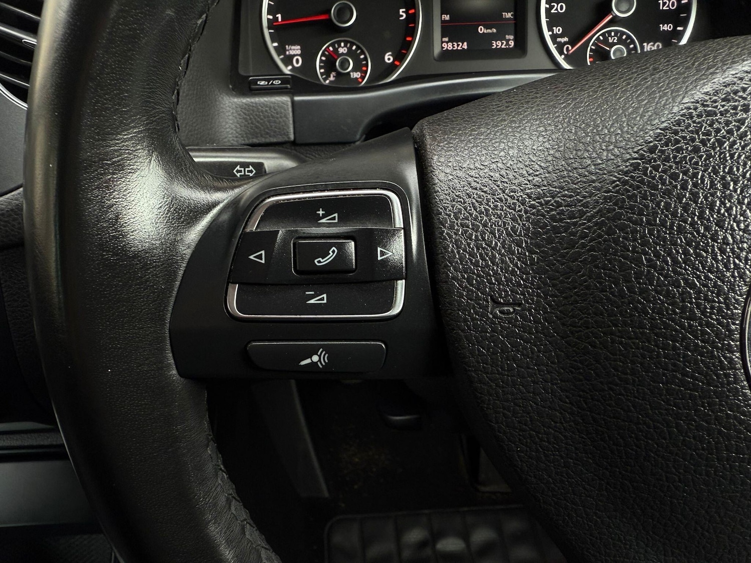 Used Volkswagen Tiguan 2014 for sale - 77892617: Photo 23