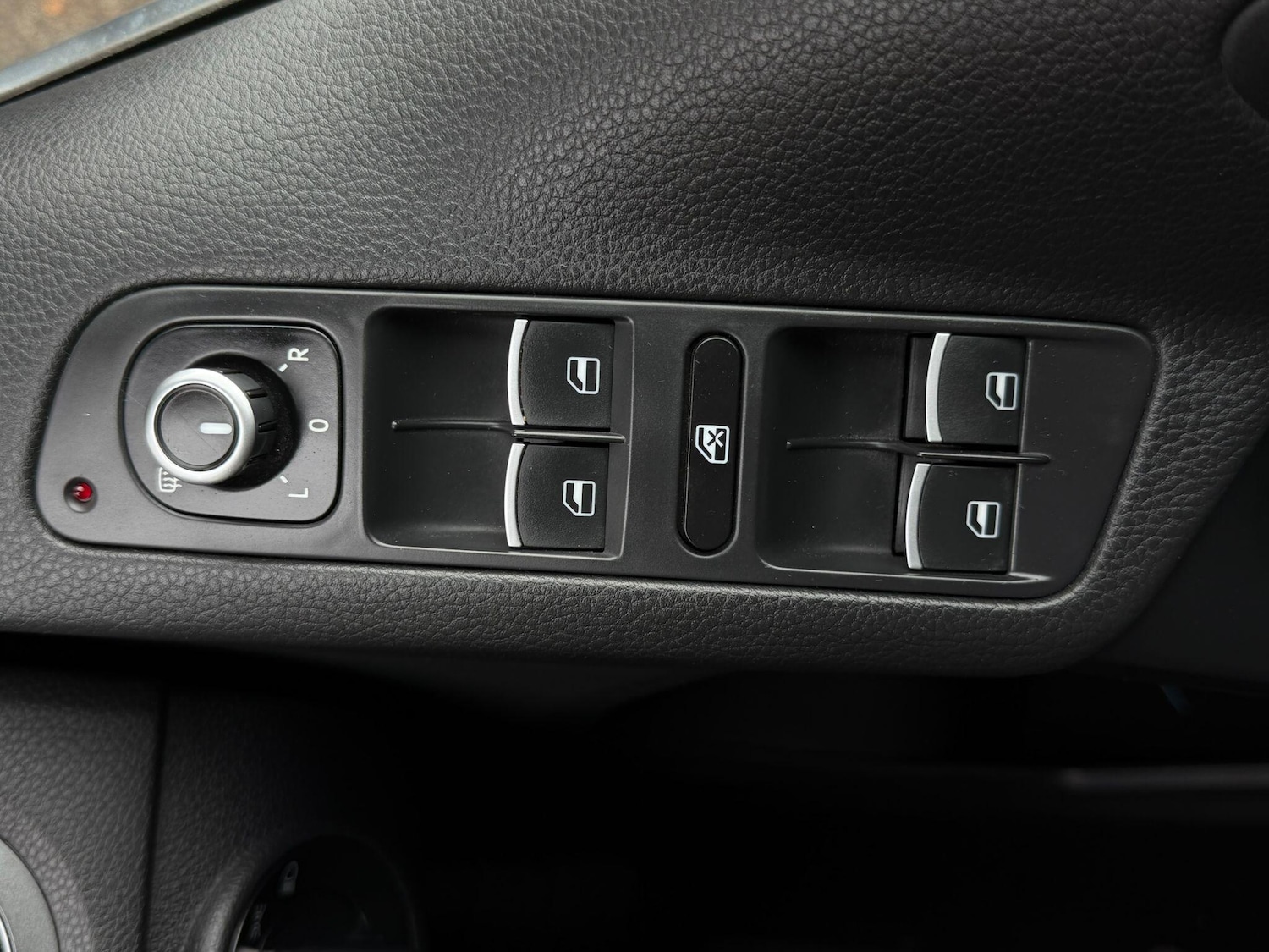 Used Volkswagen Tiguan 2014 for sale - 77892617: Photo 25