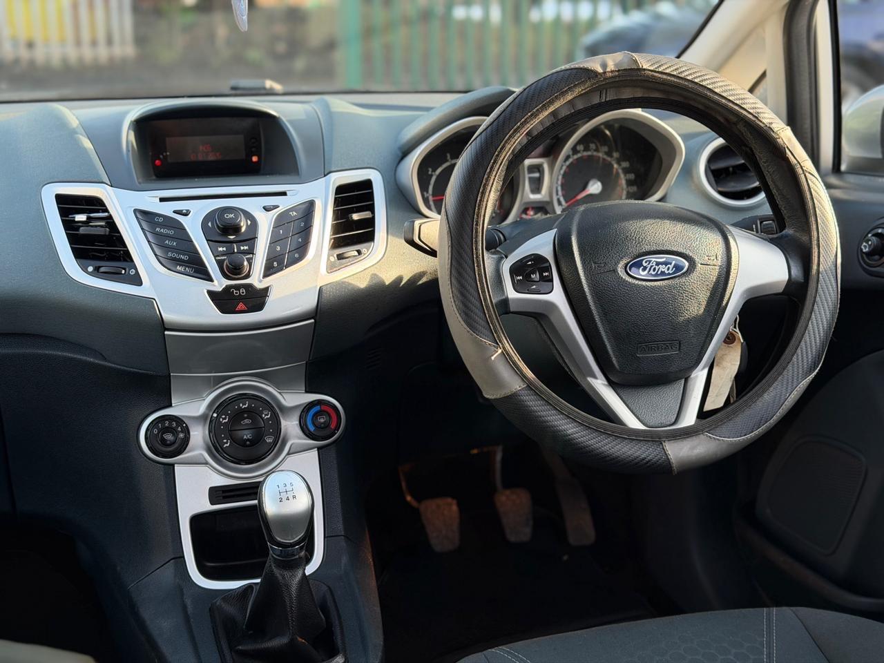 Used Ford Fiesta 2010 for sale - 77170668: Photo 10