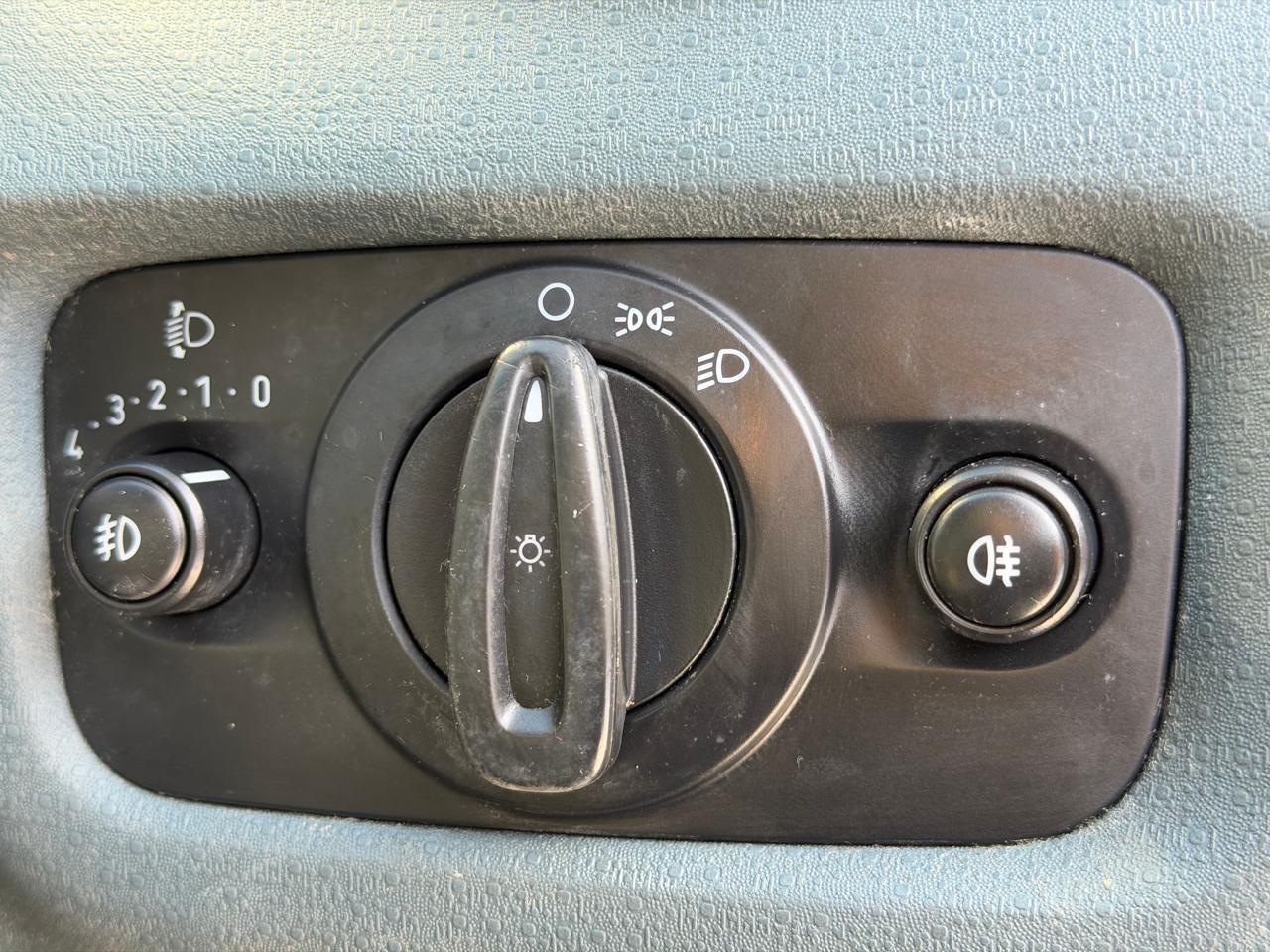 Used Ford Fiesta 2010 for sale - 77170668: Photo 18