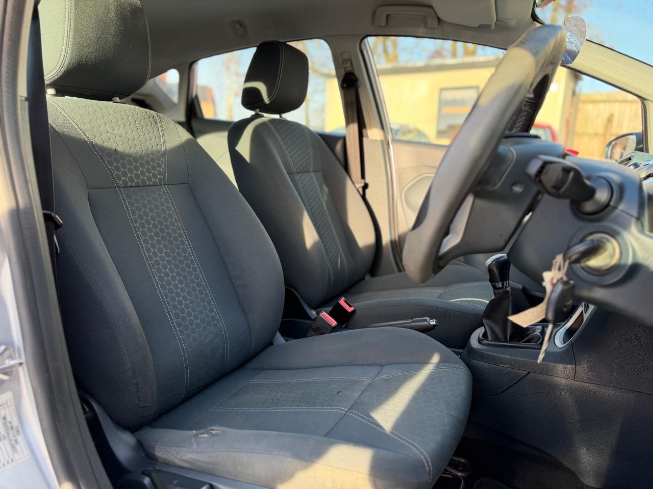 Used Ford Fiesta 2010 for sale - 77170668: Photo 26