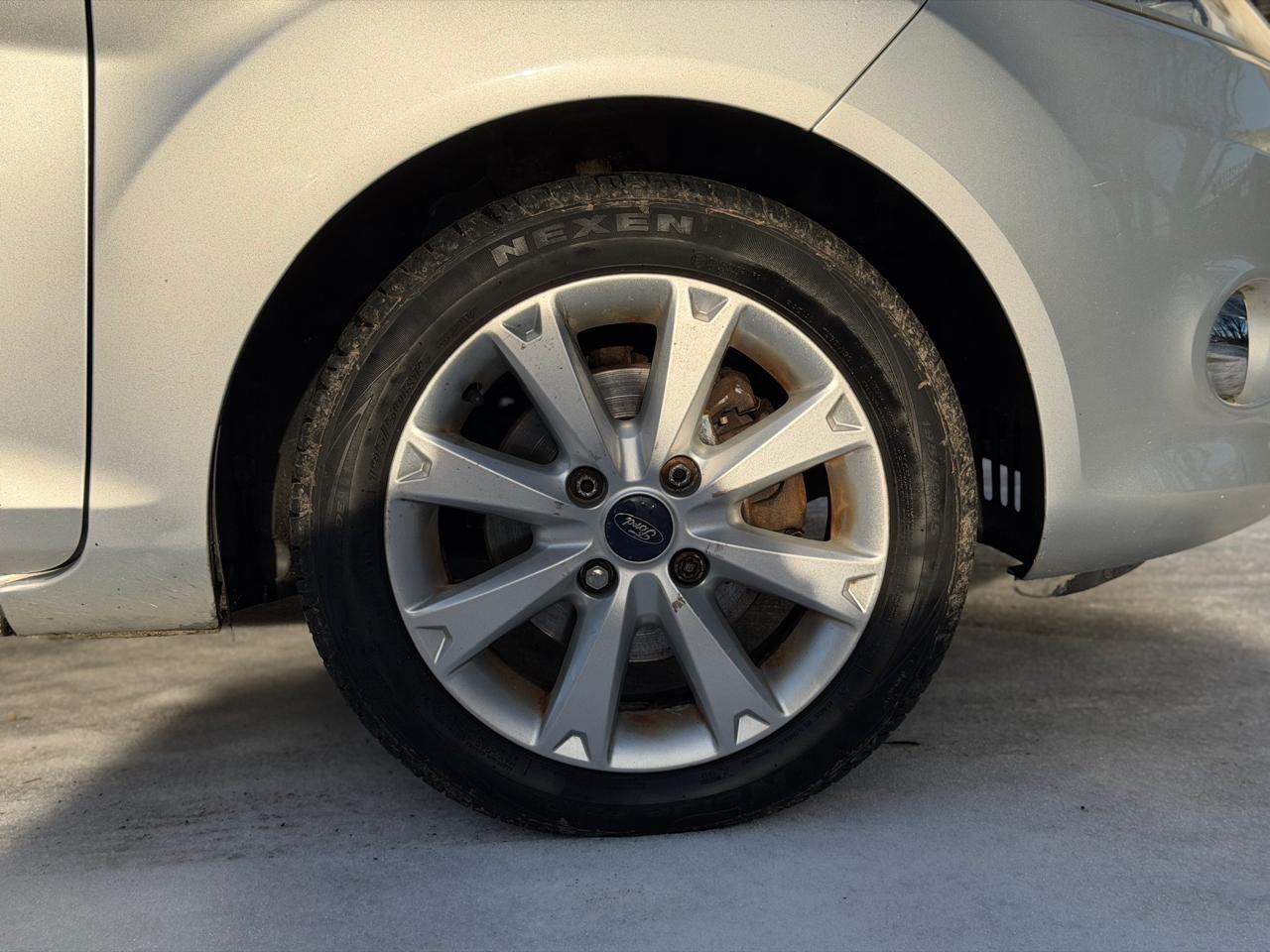 Used Ford Fiesta 2010 for sale - 77170668: Photo 32