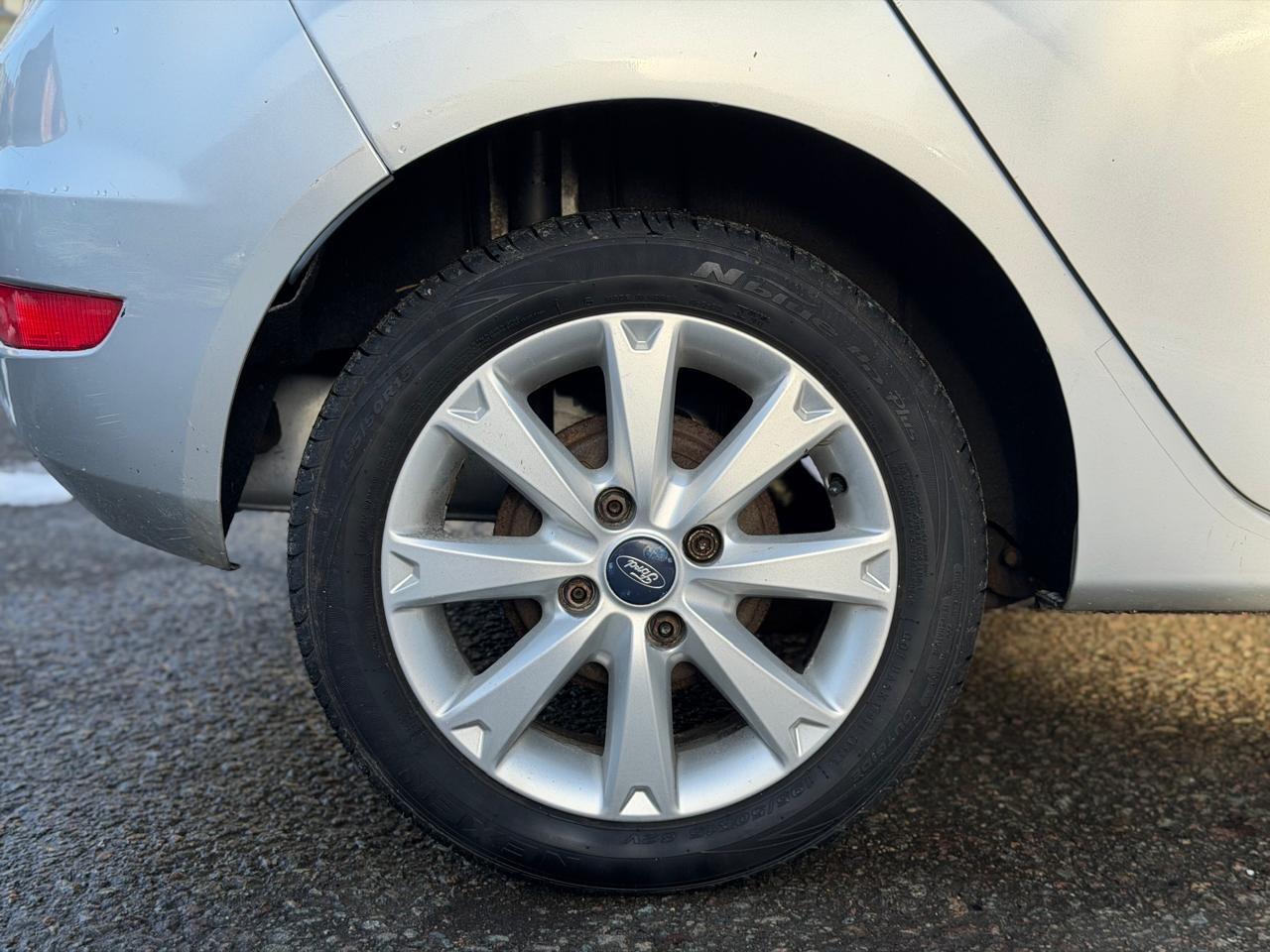 Used Ford Fiesta 2010 for sale - 77170668: Photo 33