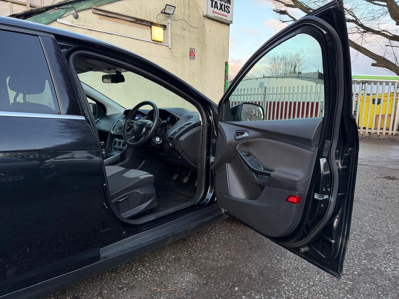 Used Ford Focus 2012 for sale - 77440510: Photo 28